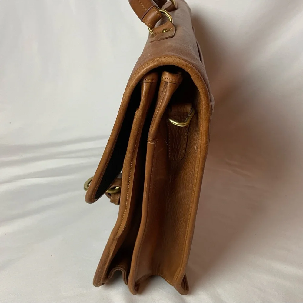 Aston Leather Triple Compartment Briefcase Tan Removable Strap Expanding EUC